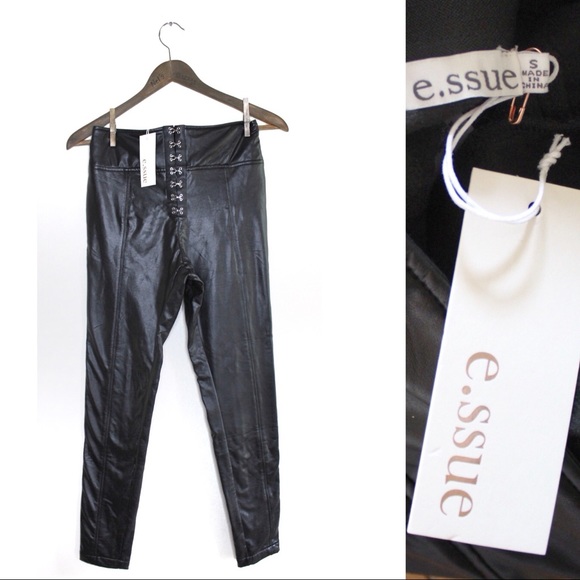 e.ssue Black Faux Leather Skinny Pants NWT Small - Picture 1 of 10